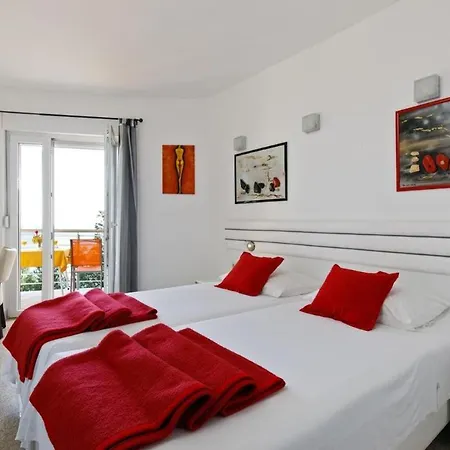 Apartamento Comfy With Its Own Balcony *