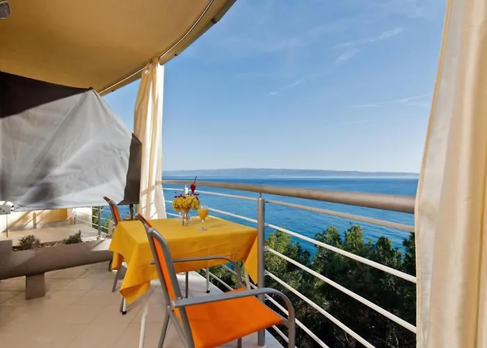 Comfy With Its Own Balcony * Split